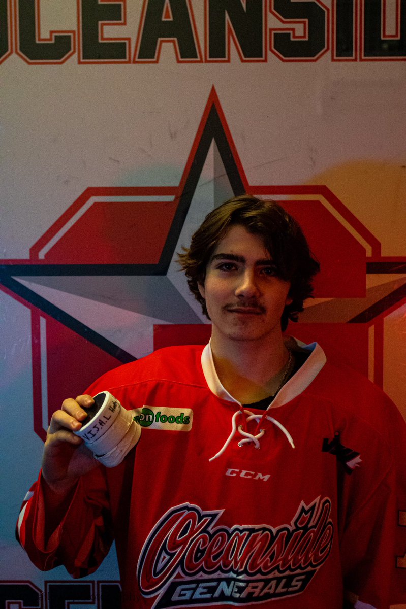 GeneralsJrHKY's tweet photo. Congratulations to this guy who notched this his Jr hockey hat-trick last night in the Gens 10-1 win over the @CowichanKraken. 

Nice work @TyGyori ! 

📸: @GusGPhotography https://t.co/OM2rwGwano