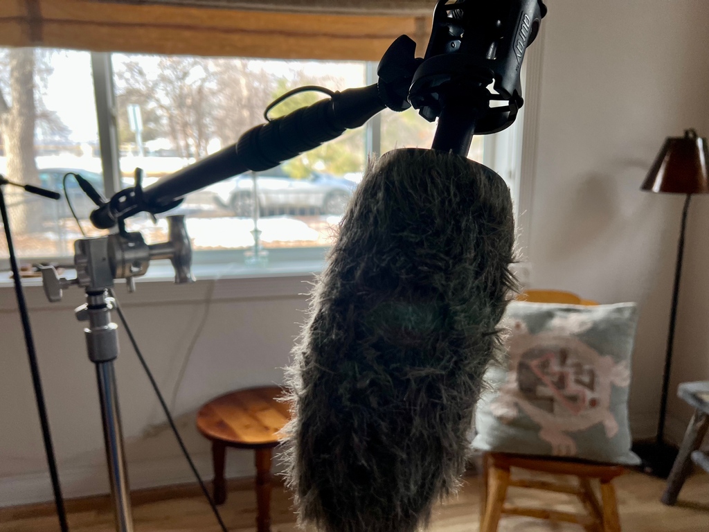 Just the right microphone placement for every #videoproduction interview thanks to Fireside’s #boommic. #FocusOnYou