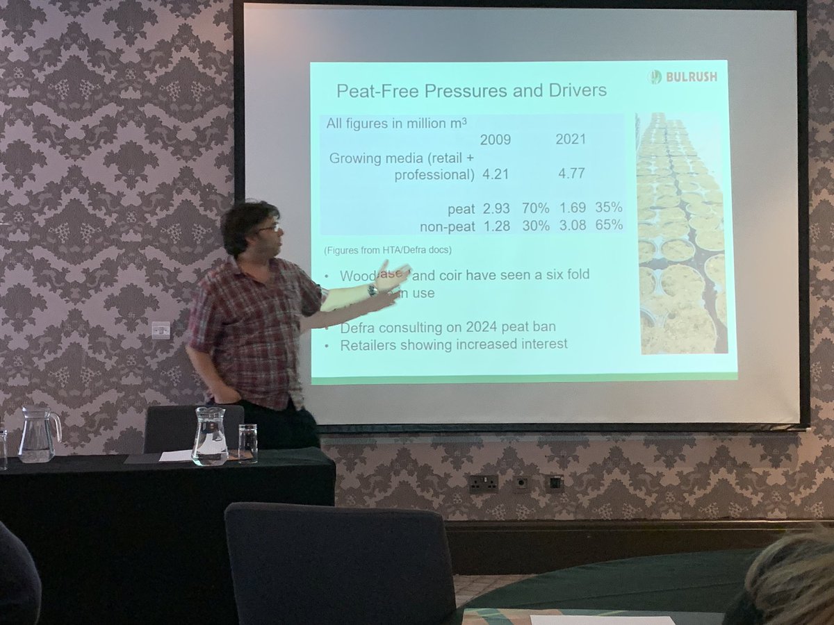 BerryBreeding's tweet image. Last talk of a very interesting day and we have our hosting partner Bulrush giving an overview of peat free ornamental production. What a day! 🪴 @SocietyCrop