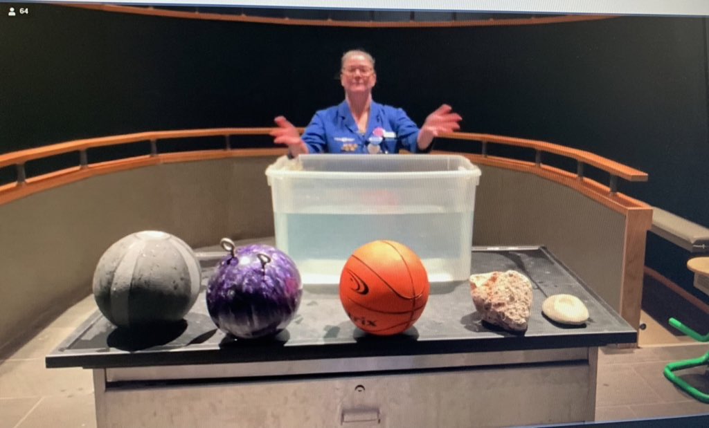 HaleyAnsara's tweet image. Today my LAH students explored density, buoyancy and other related scientific concepts through the virtual #sciencewonders presentation by @ScienceNorth @npsc_schools #npsc #npscschools