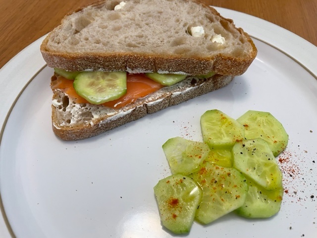 Smoked salmon, cream cheese and cucumber sandwich is my late lunch on 4th day of @WCRF_UK  #CPAW23 #SarnieSwap because reducing #ProcessedMeat intake is key for #BowelCancer #prevention