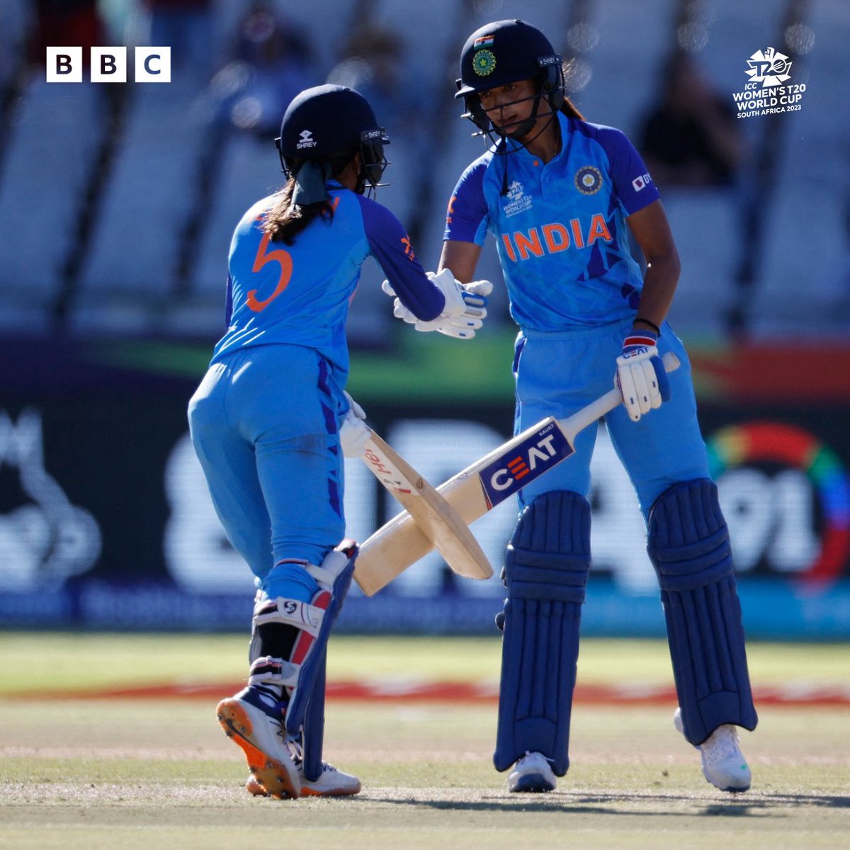 bbctms's tweet photo. 🤝
#BBCCricket #T20WorldCup #INDvAUS https://t.co/Zxu6j8AhXg