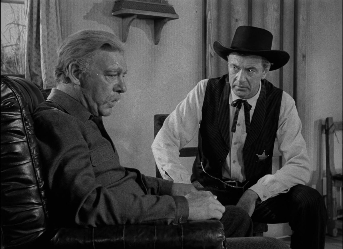 InsideHighNoon's tweet photo. Lon Chaney Jr with Gary Cooper in his #AcademyAward winning role as Marshall Will Kane in Carl Foreman's 1952 film #HighNoon 

#garycooper #lonchaneyjr #highnoon #academyaward #insidehighnoon #johnmulholland #highnoondocumentary #carlforeman #democracy #politics #western https://t.co/tx5C8Ym8eI