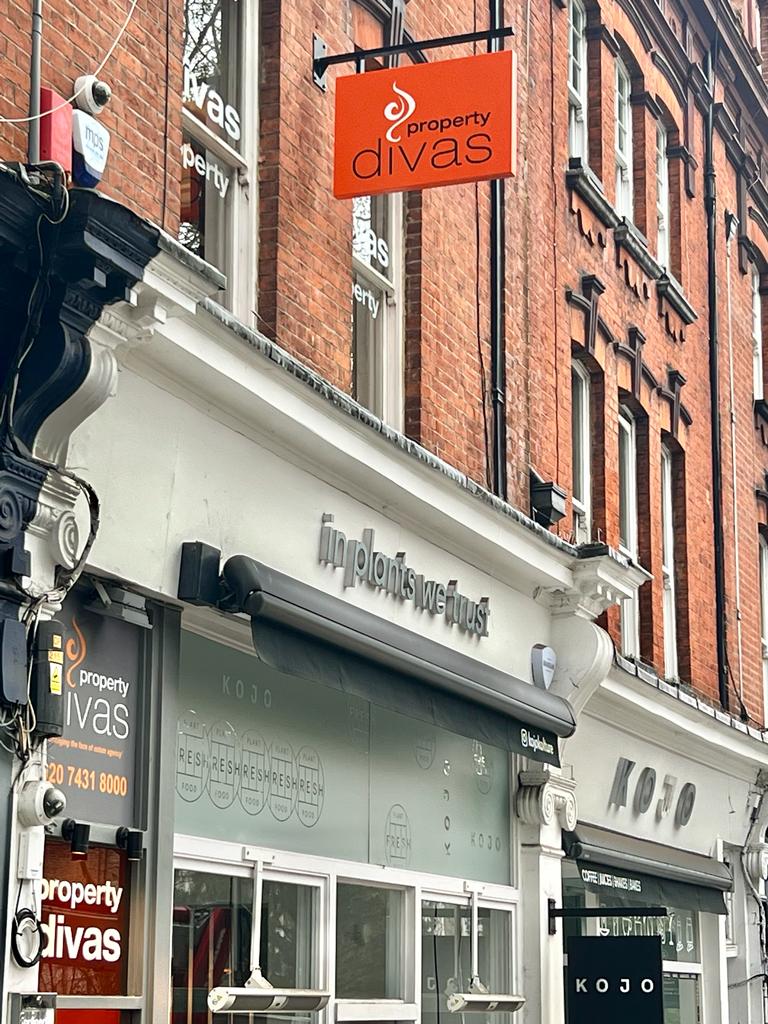 PropertyDivas's tweet photo. Our new signage is looking so fab, by day and by night!

What do you think? Hope you love it as much as we do 😍🏠

#proudguildmember #nw3 #hampstead #readytohelpyoumove https://t.co/WZNhqAEwE8