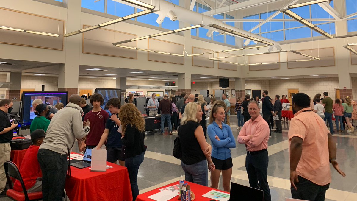 PrincipalPeckha's tweet image. It was a packed house! Our staff had a wonderful time sharing 2023-2024 curriculum and registration information with families last night! #StrongStable @mchsmustangs