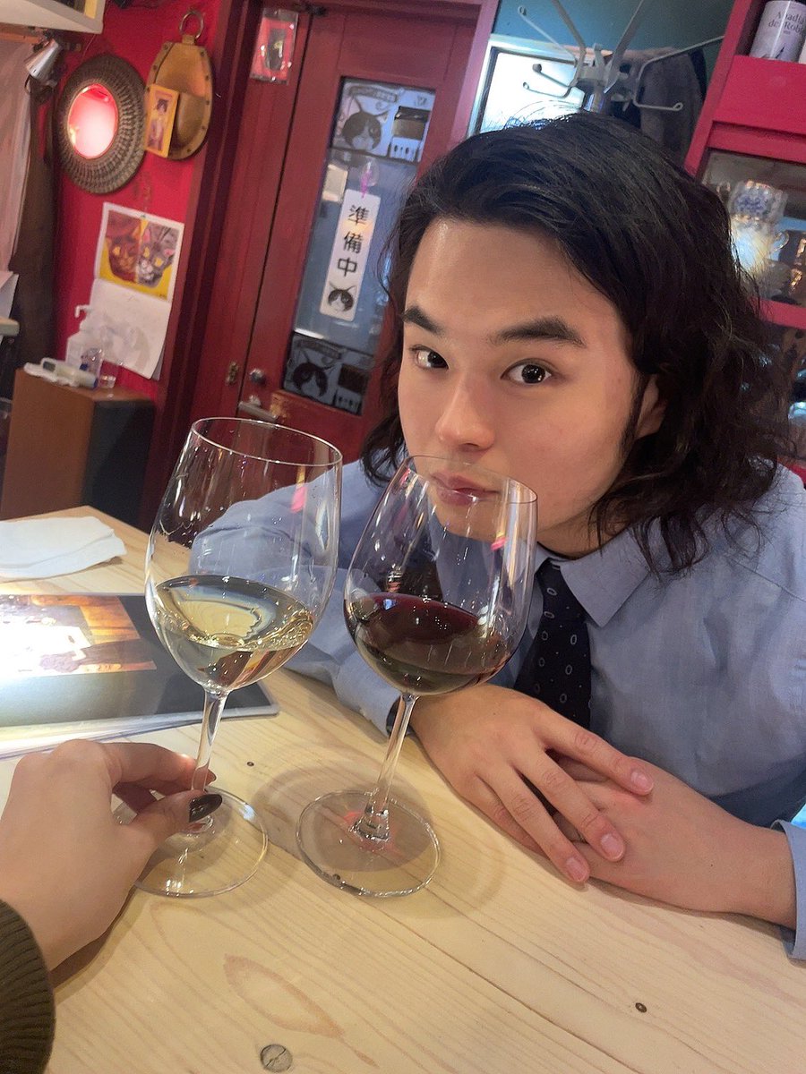 airi0803's tweet photo. 結婚1年記念日の写真😌💓
#1stweddinganniversary https://t.co/1jWEyjCFYa