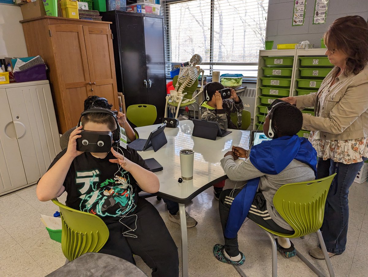 techsamlamb's tweet image. Exploring the human body in AR and VR. #VR #AR