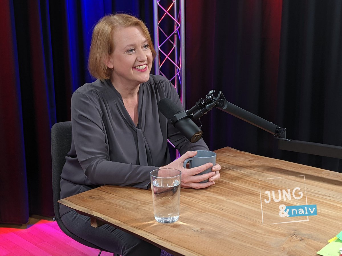 Alex Theiler on Twitter "BehindTheScenes of JungNaiv Live TiloJung interviewt die