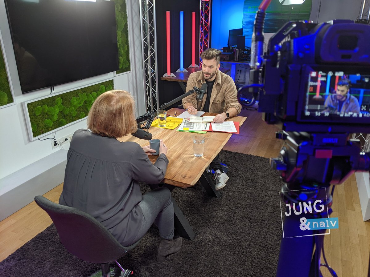 Alex Theiler on Twitter "BehindTheScenes of JungNaiv Live TiloJung interviewt die