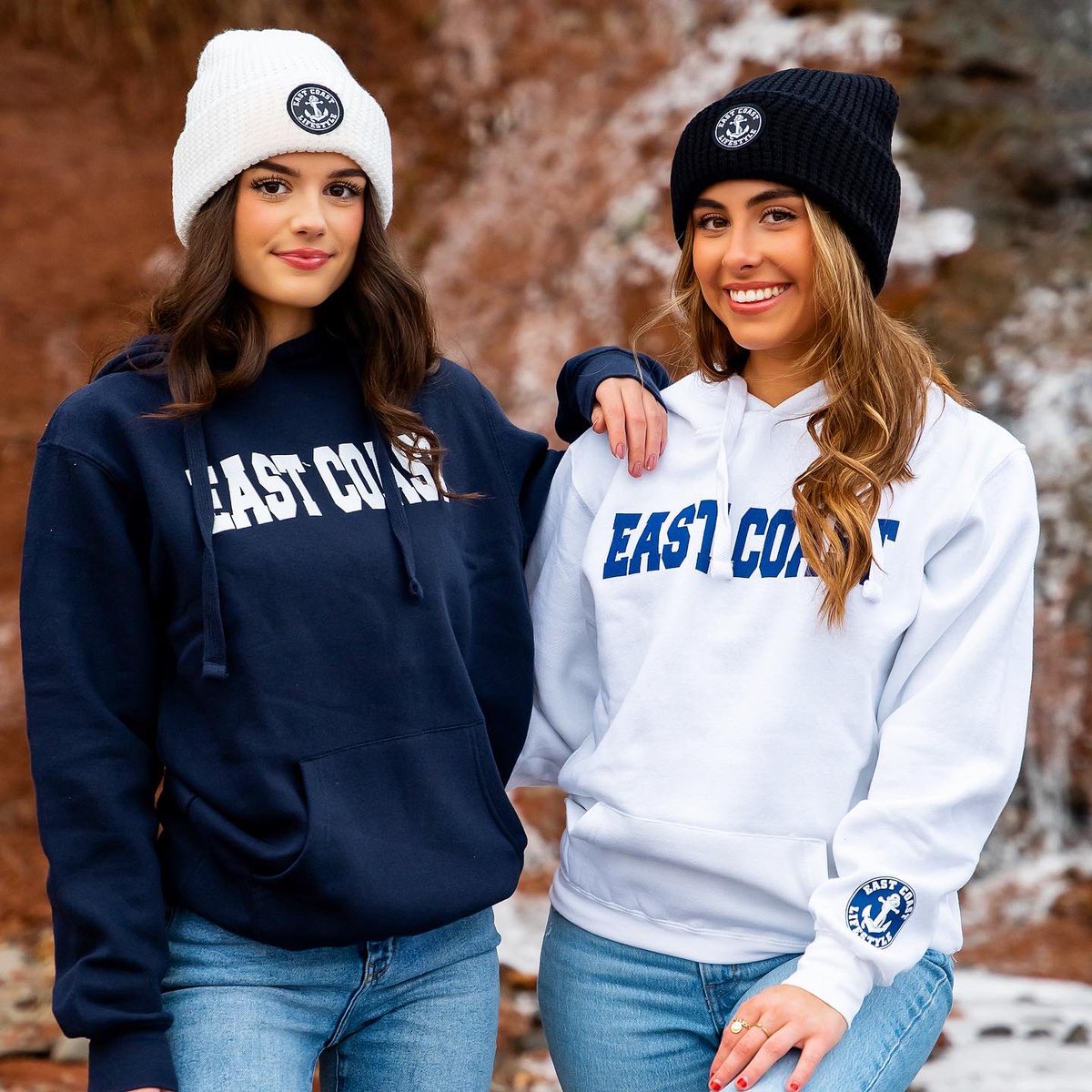 All toques &amp; mittens are on sale until they’re sold out! 🚨 RETWEET to win a toque of your choice! 🎉 

Hit link here to shop the sale ❄️ eastcoastlifestyle.com/collections/sa… ❄️ #eastcoastlifestyle #winter #sale #canada #shoplocal #giveaway
