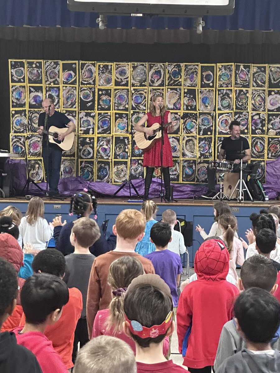 MsCherrySC's tweet photo. Yesterday Ben Franklin was visited by some very special guests! Kira Willey &amp; Friends! Thank you @LTEFNJ for making this possible! @KiraWilley https://t.co/ckAY5cNpBY