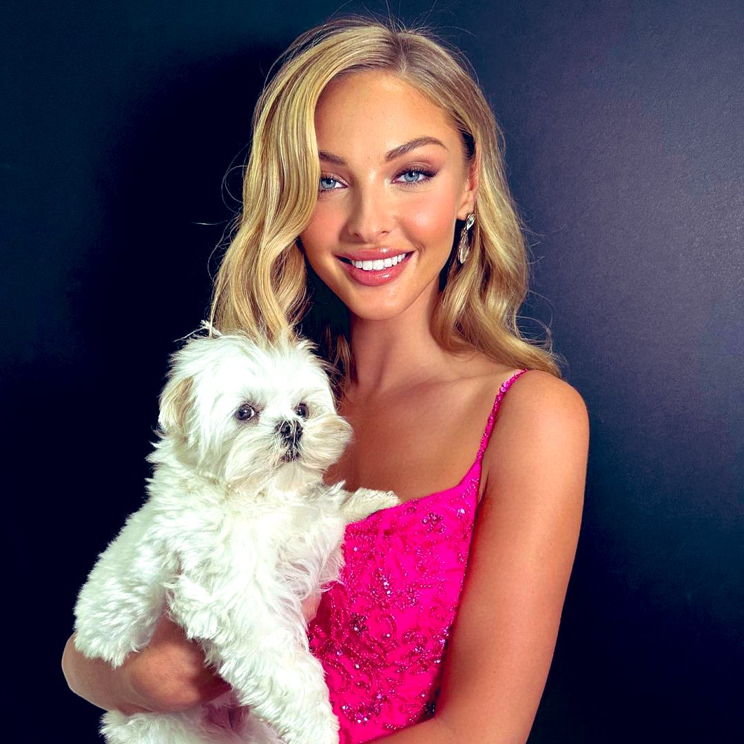 I dragged <a href="/WhoIsDoom/">Rhys Adelson</a> to a shelter this morning to visit some of the animals, this one made me laugh because she wasn’t having it 😂