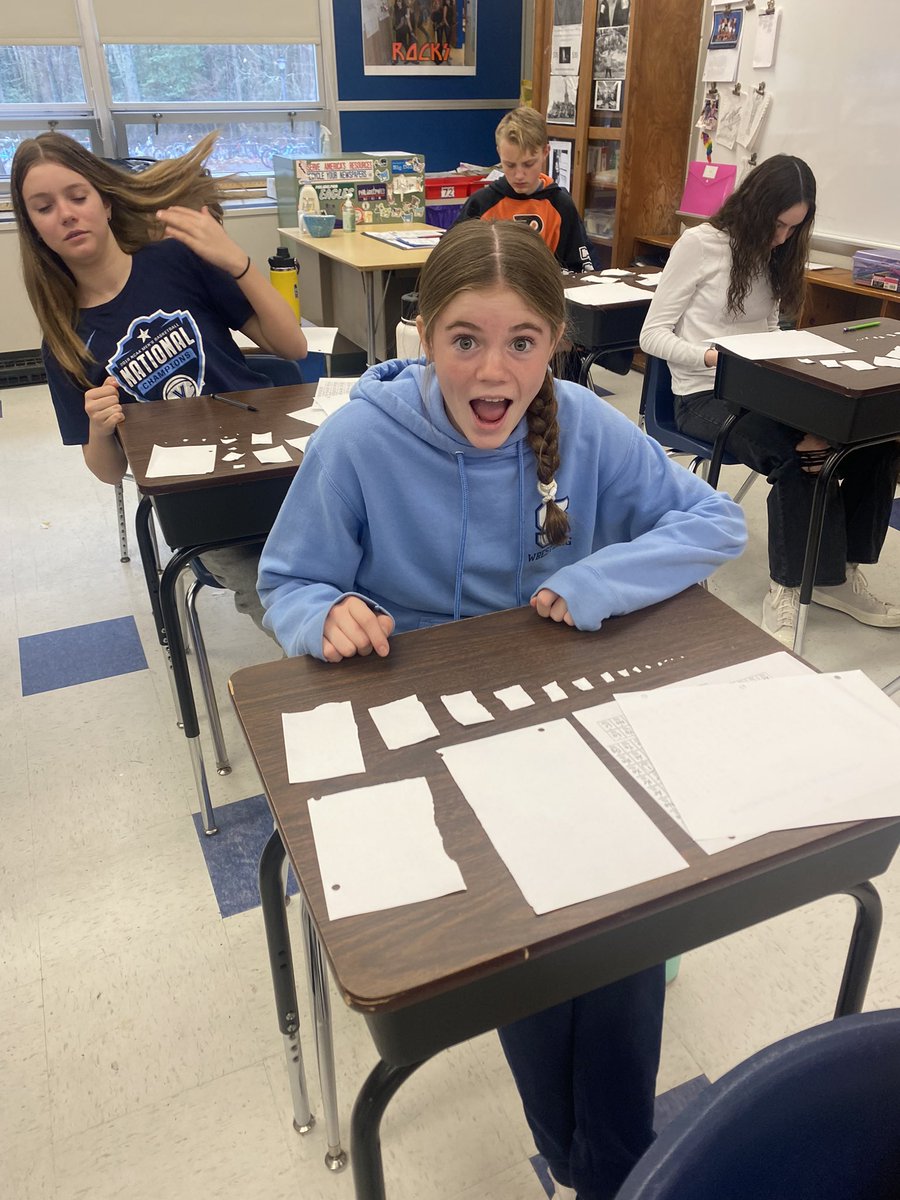 jill_agin's tweet image. Size of an atom #NeetaScience