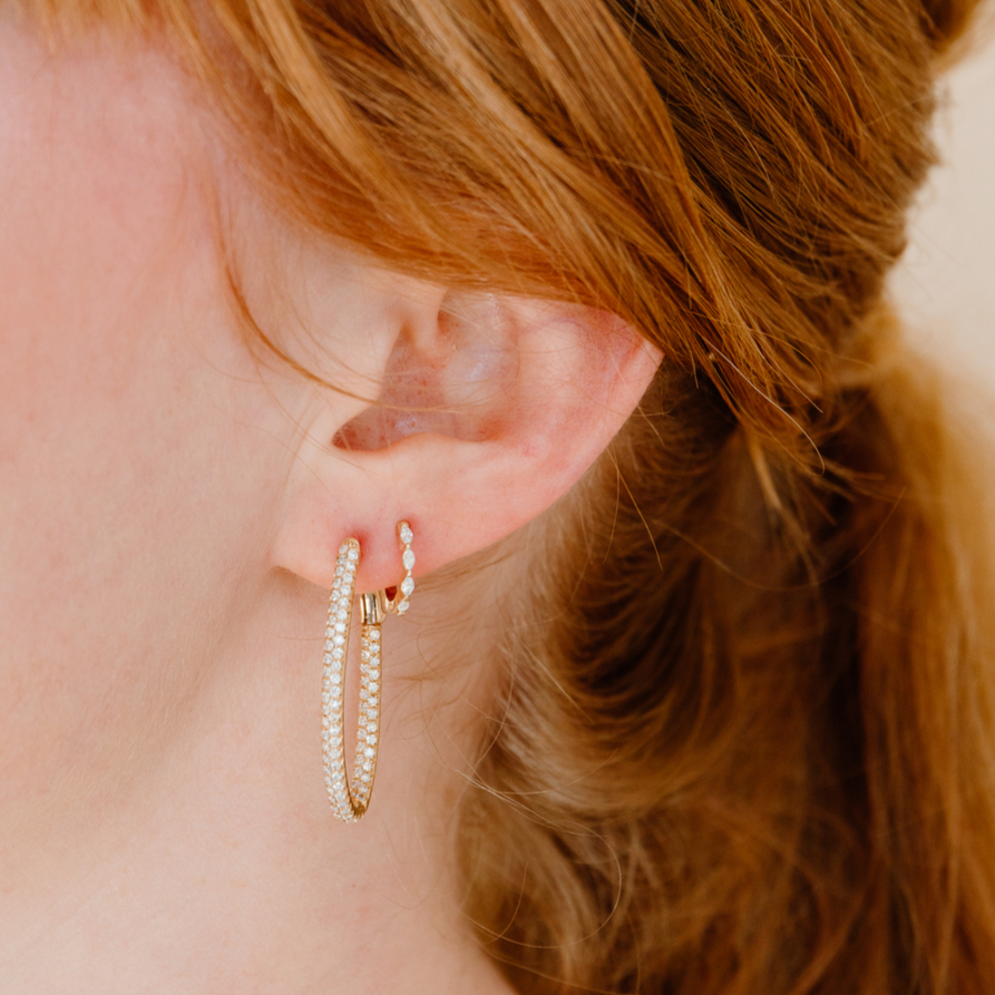 elizapage's tweet image. NEW Diamond hoop favorites. Every ear stack needs these. 😍
.
#diamondhoops #diamondhoopearrings #diamondhuggies #marquisediamonds #pavediamonds #specialoccasionearrings #diamondearrings #earstack #howtoearstack #stackedear #diamondjewelry #weddingearrings #weddingjewelry