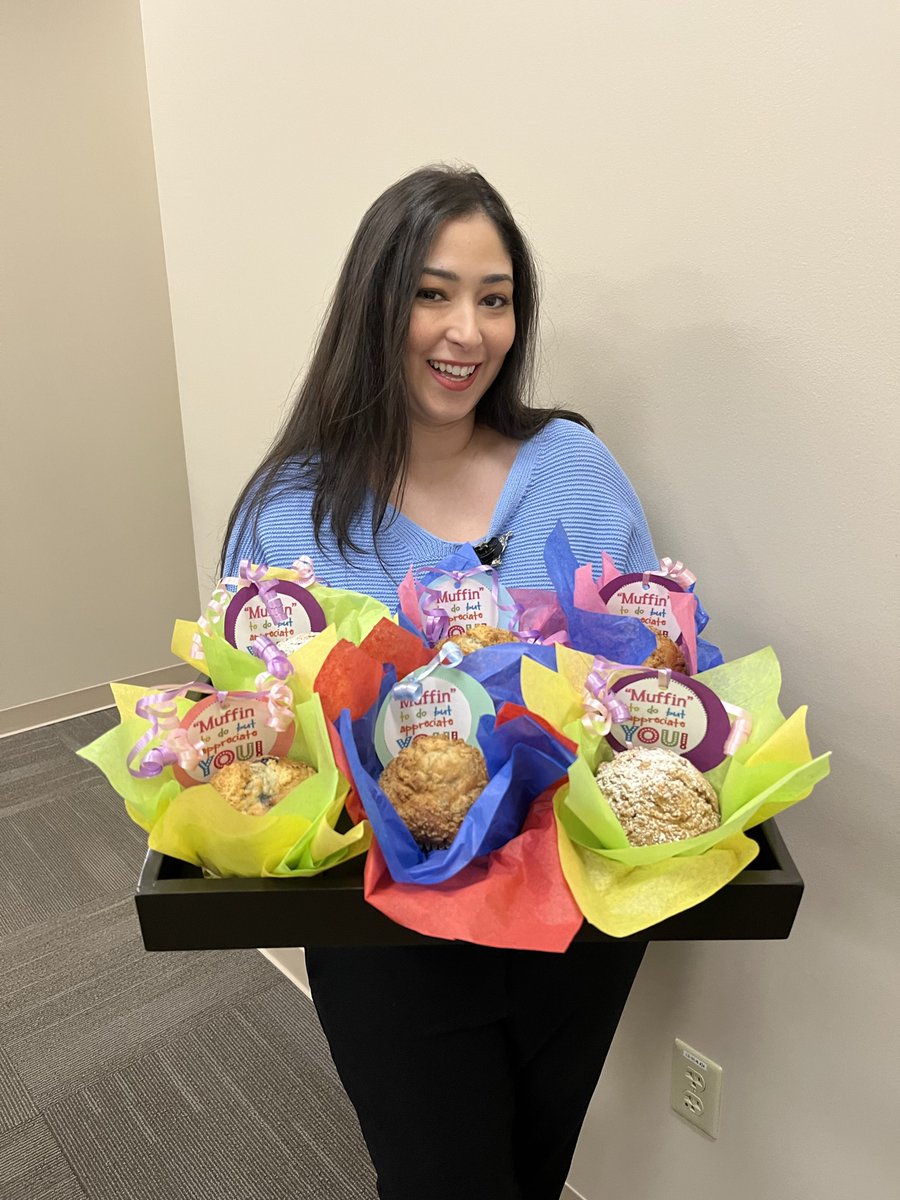 l_pathology's tweet photo. Muffins are in bloom this season! πππ#residentandfellowappreciationweek @uoflmedschool @ulsomstuaffairs #medtwitter #pathology #pathtwitter #uoflpath #UofLHealth #uoflsom #UOFL #ulsom https://t.co/xjlkxPriPU