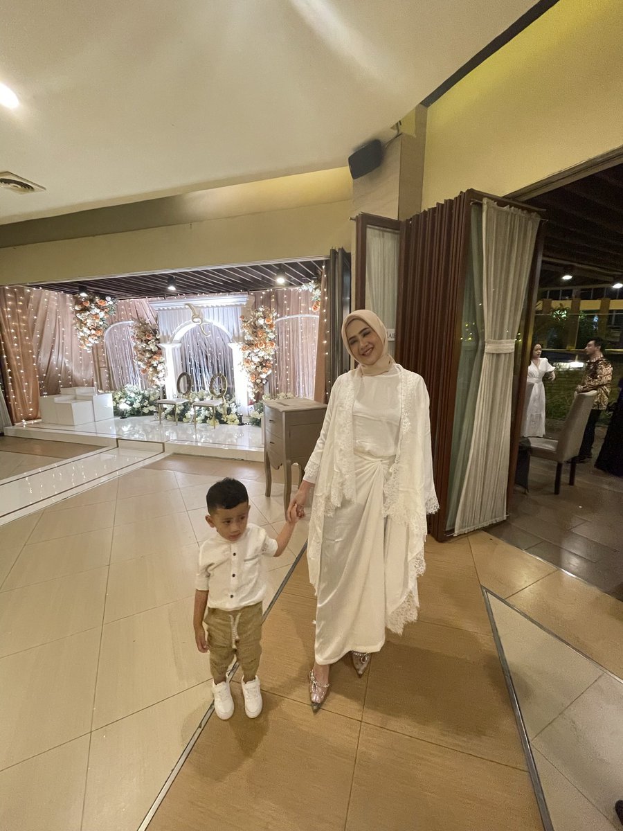 agus_tiena's tweet photo. @ohmybeautybank White + brown
Perfect match colour 🤍🤎 https://t.co/og6V3afSDR