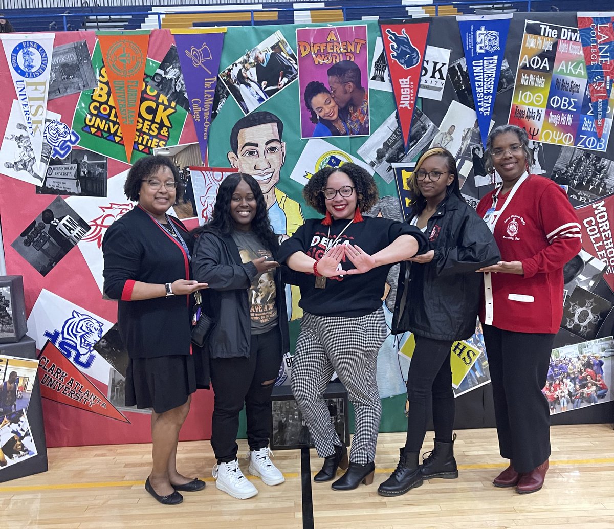 A Smith (@aritmetica_lady) on Twitter photo FWCHS Delta Sigma Theta recognized! <a href="/Supt_Hamlett/">Dr. Versie R. Hamlett</a> <a href="/toddk226/">Kelly Todd</a> <a href="/OESrockSTARS/">Oakland Elementary School</a> <a href="/FCPSchoolsTN/">Fayette County Public Schools</a> FWCHS Delta Sigma Theta recognized! <a href="/Supt_Hamlett/">Dr. Versie R. Hamlett</a> <a href="/toddk226/">Kelly Todd</a> <a href="/OESrockSTARS/">Oakland Elementary School</a> <a href="/FCPSchoolsTN/">Fayette County Public Schools</a>
