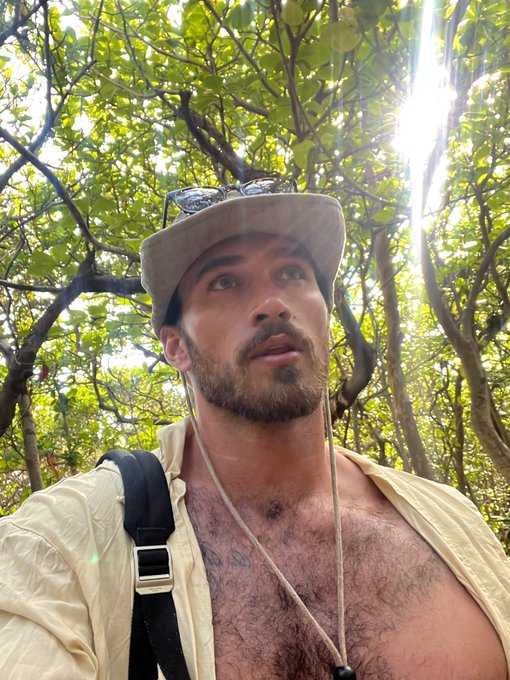 safari mike 🌿 new OF content goin live 👀 #linkinbio https://t.co/rDLb7GD9xU<a href="/tag/linkinbio"class="tags">#linkinbio</a>