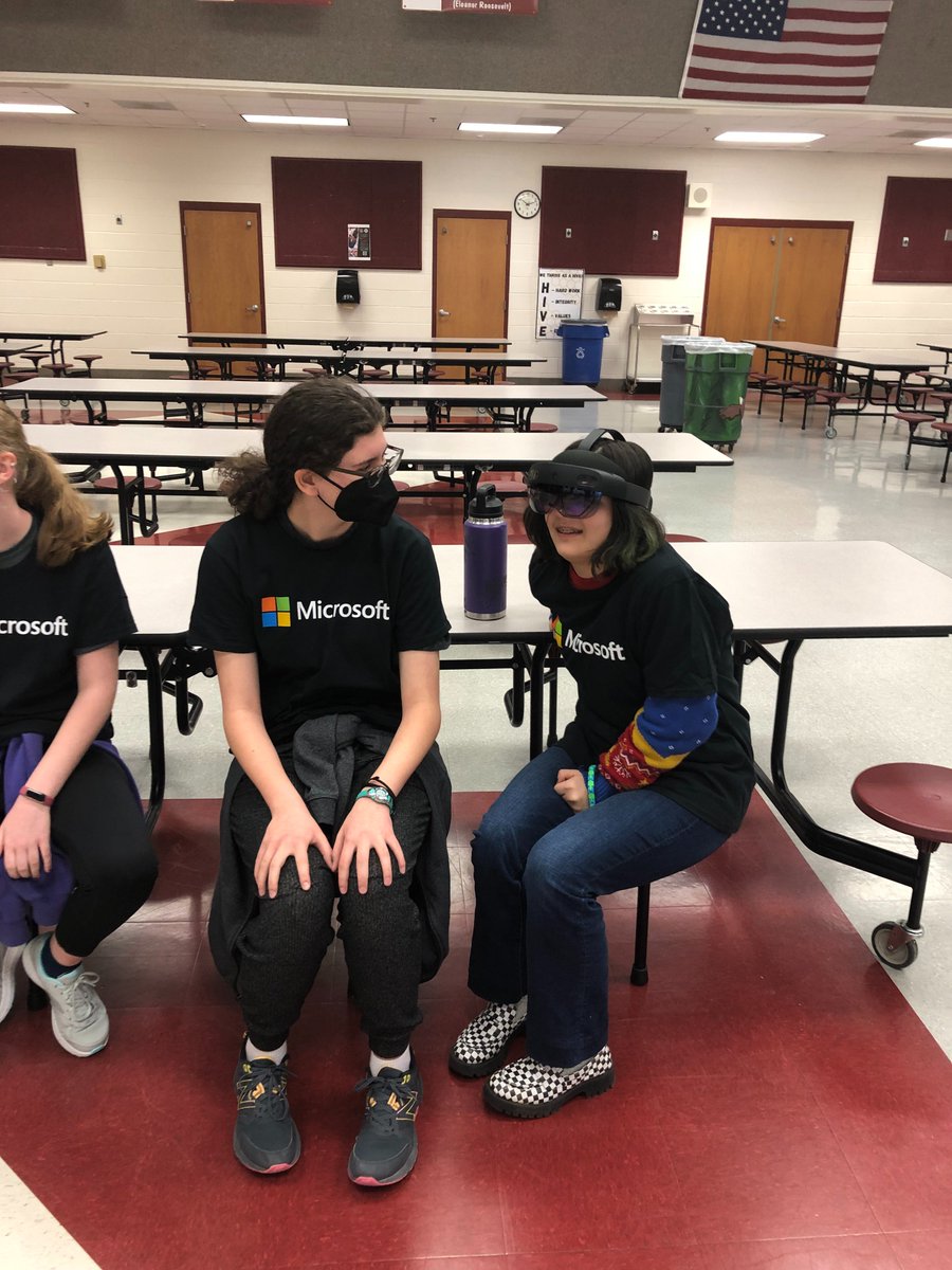 csforlcps's tweet image. &quot;I now know that I can be a Data Center Operator&quot; was a student reflection made @HarmonyMiddle @LCPSOfficial at another impactful Introduce a Girl to Engineering Day hosted by our friends @Microsoft &amp;amp; supported by @LEF4LCPS. Thank you @erinmpinero @MathFraser JJ Jones! #CSforLCPS