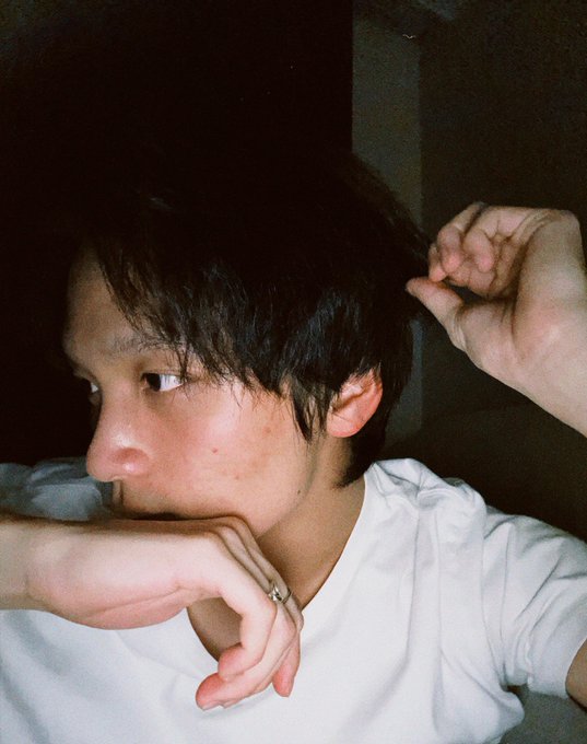 haechan pics tweet media