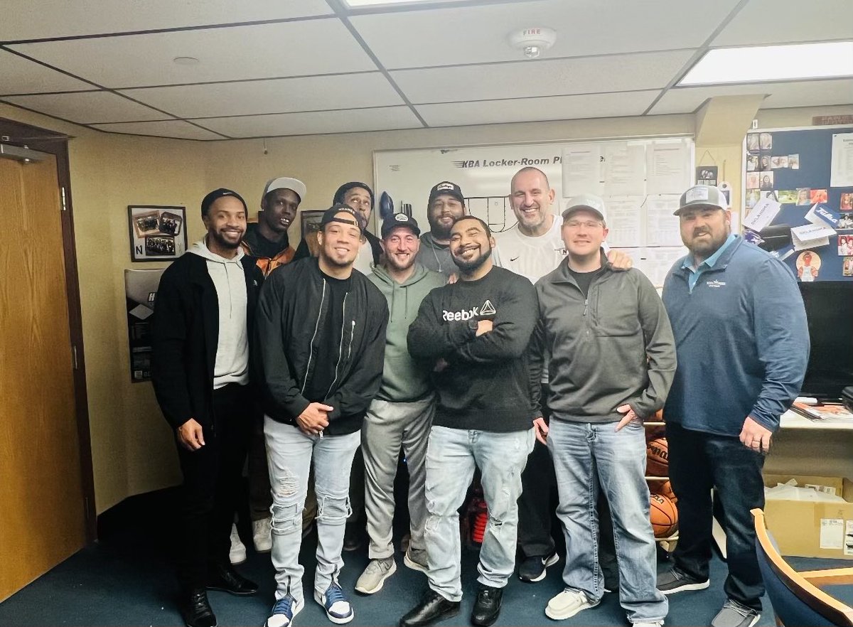 Last Friday night was a great night. Edmond North Girls Basketball closed out the regular season undefeated at 23-0. And the special thing was that 9 of my former Guthrie players (2005-2009) were in the house to support us.  it was awesome catching up! Love these guys!
