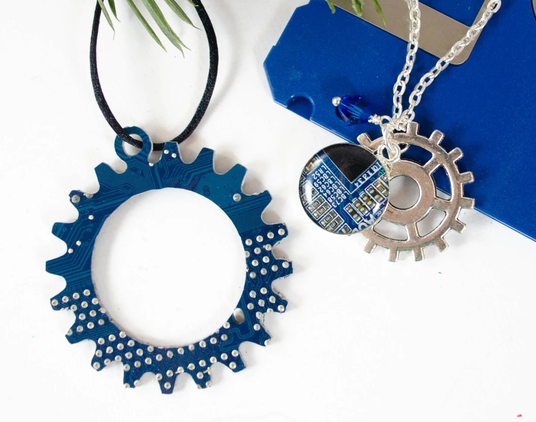 Did you know that February 19-25th is National Engineers Week? Shop with us in store or online for nerdy engineering gifts for the #engineer in your life. ⚙️🤖
#stem #nerdygifts #shopdc