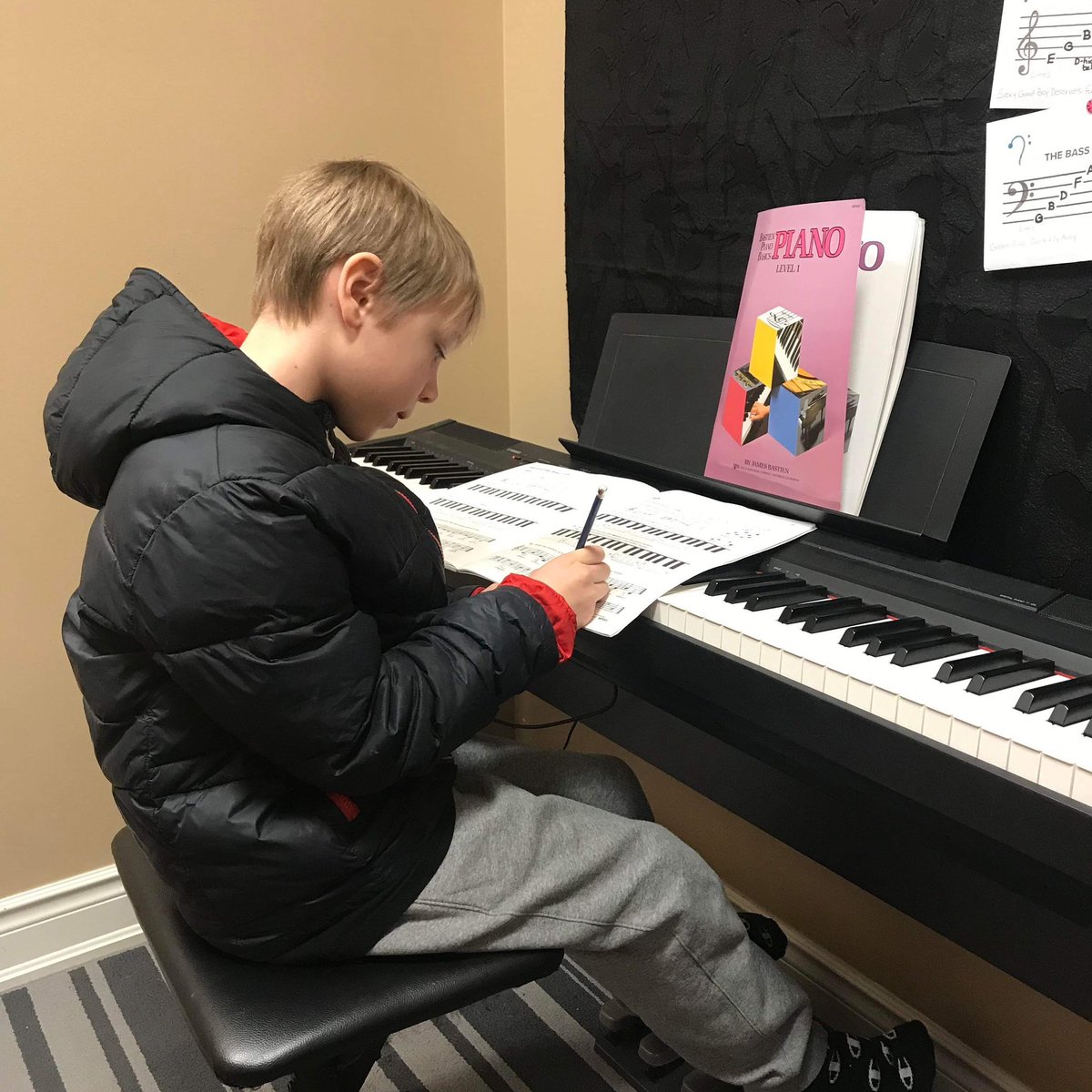 TriToneMusic's tweet photo. We love seeing our students excel not only on their instruments but understanding music theory as well! 

Olivier is doing a wonderful job with both! 

#TriToneMusicStudios #TriToneMusicStudiosOrangeville #PianoLessons #PianoLessonsOrangeville #PianoTeacherOrangeville https://t.co/aULthJfm2e