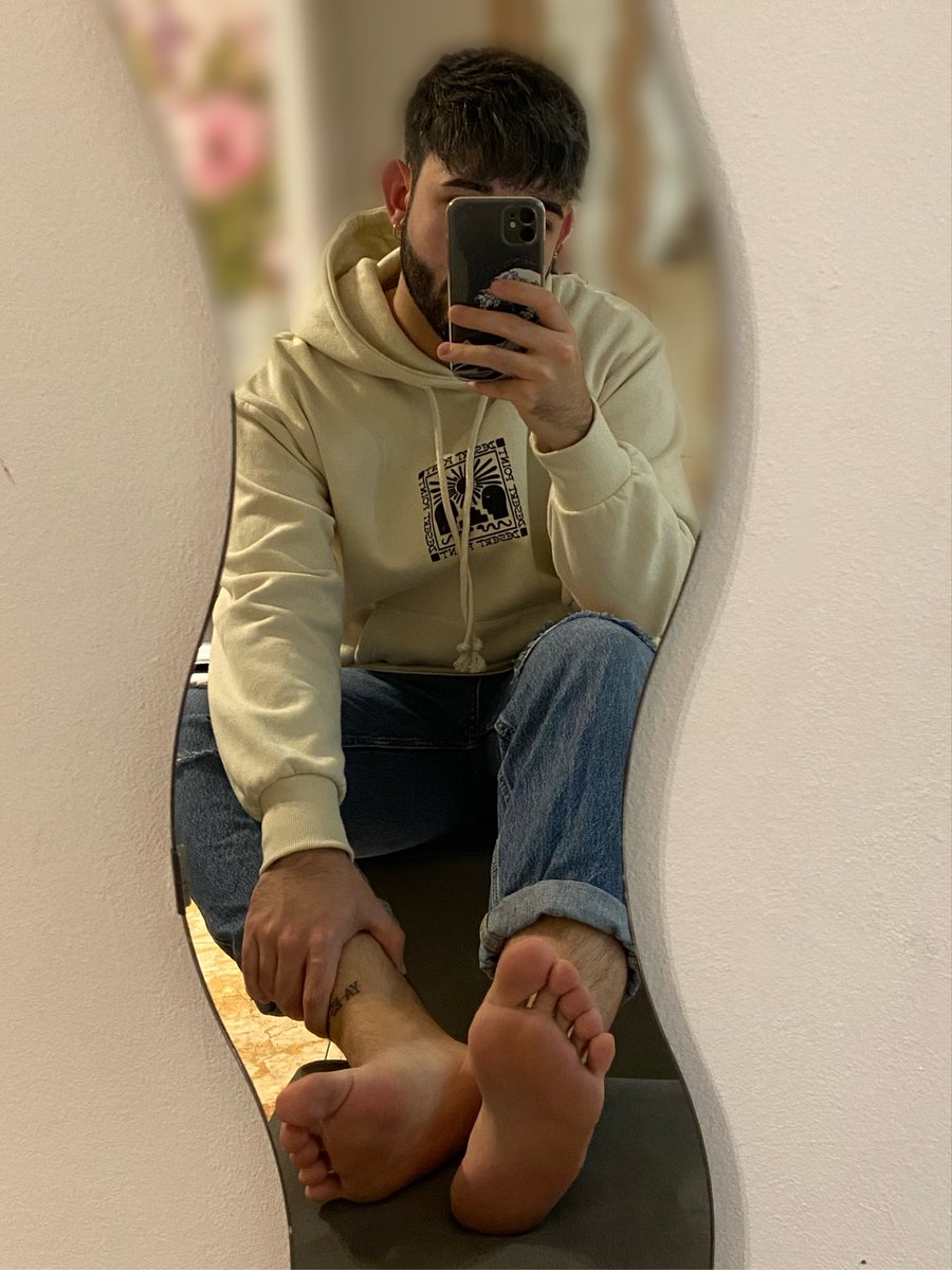 master_str8's tweet photo. 👣🔥 https://t.co/zjZqbLyj3v