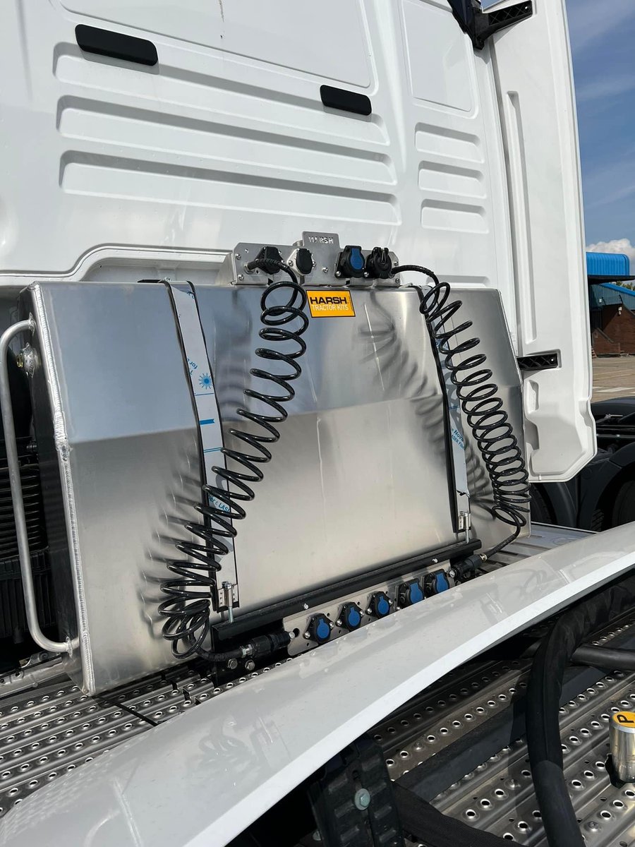 A Harsh wet kit specified with a slim line cab back tank fitted to a MAN Truck.

#Wetkit #Tipper #MANtruck