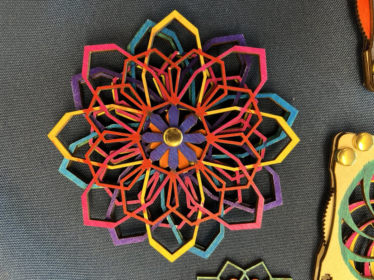 GiftedTawk's tweet image. Transforming art into motion with @Tinkeracad #Codeblocks! Who knew coding could be so creative AND mathematical? Teachers, how do you incorporate art and math into your classroom? 🎨🟰🤖