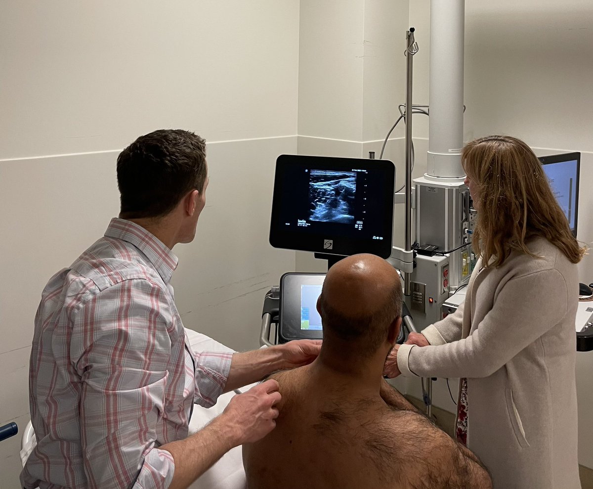 Let’s do some #nerveblocks! Our <a href="/UCSDEMResidency/">UCSD EM Residency</a> POCUS faculty &amp; Fellow ran a superb regional anesthesia workshop. Taught the serratus anterior &amp; the PENG blocks! So useful for rib fxs, hip fxs, &amp; more! Thx to @BenSupat and the UCSD U/S division for a great session! <a href="/UCSDHealth/">UC San Diego Health</a>