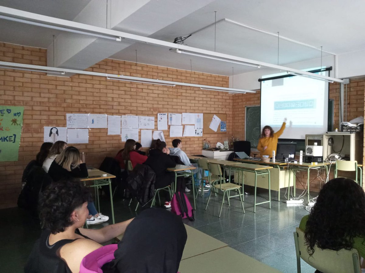 Comunitat educativa Pau Casals (@paucasals_rubi) on Twitter photo L'Elena, mestra de la SIEI de l'escola, conversa amb l'alumnat del grau d'educació infantil a <a href="/InsLaSerreta/">InsLaSerreta</a>
Funcionament, recursos, suports...
La coordinació entre l'escola i els instituts com a font d'aprenentatge.
#rubicity <a href="/aliancesmagnet/">Aliances Magnet</a>
<a href="/educaciocat/">Educació</a> #inclusió <a href="/SEVOCIII/">SE VOCIII</a> L'Elena, mestra de la SIEI de l'escola, conversa amb l'alumnat del grau d'educació infantil a <a href="/InsLaSerreta/">InsLaSerreta</a>
Funcionament, recursos, suports...
La coordinació entre l'escola i els instituts com a font d'aprenentatge.
#rubicity <a href="/aliancesmagnet/">Aliances Magnet</a>
<a href="/educaciocat/">Educació</a> #inclusió <a href="/SEVOCIII/">SE VOCIII</a>