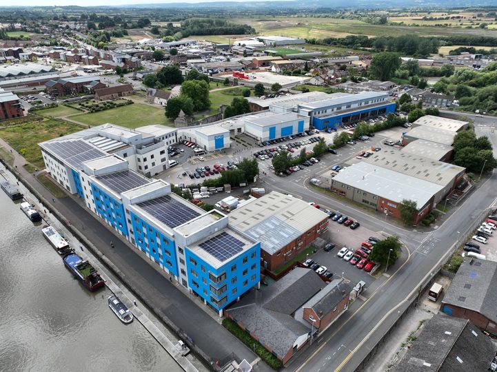 Gloucestershire College Apprenticeships tweet media