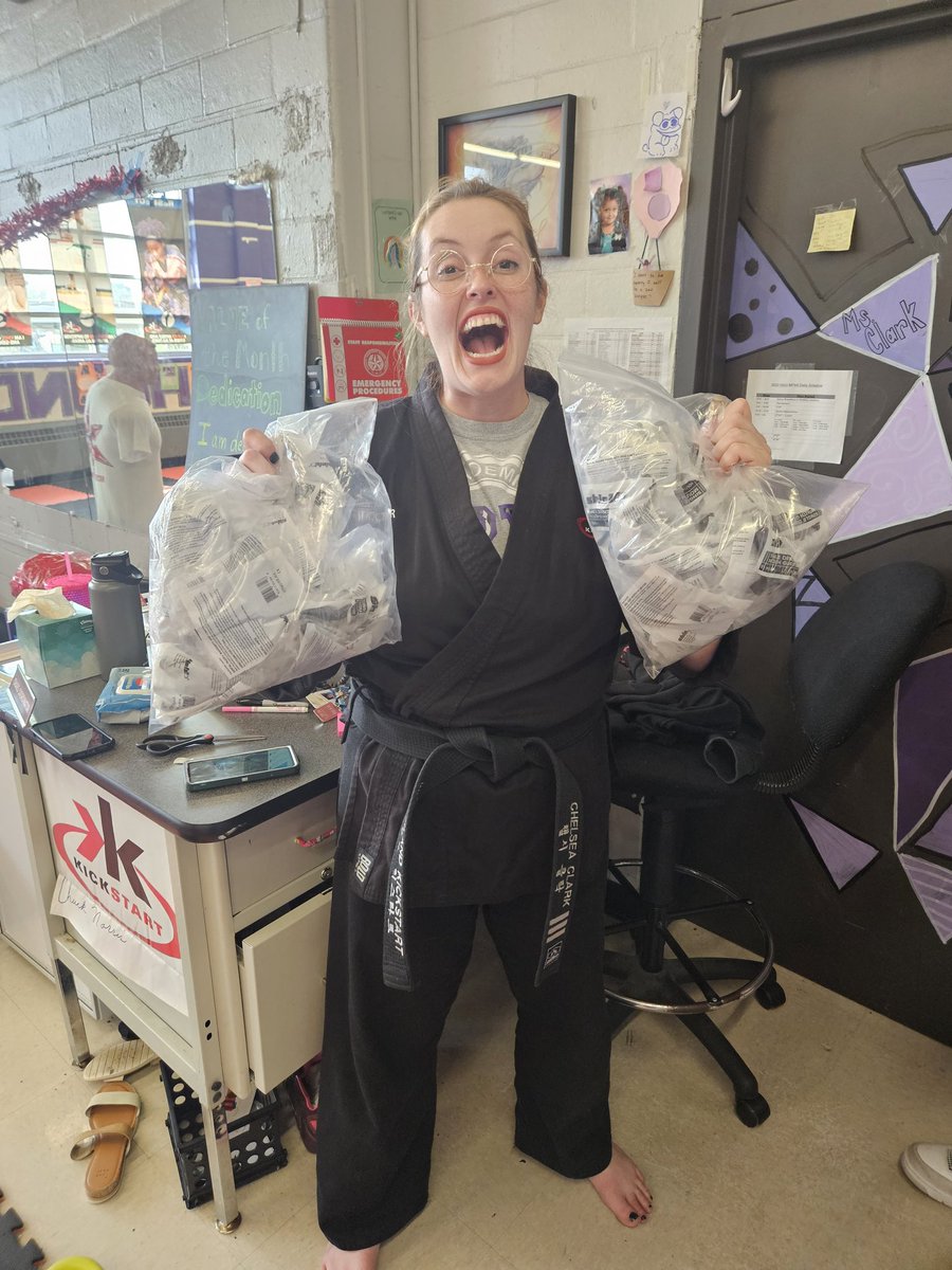 LilBittyBritt88's tweet photo. The face our KickStart Karate Instructor makes when she finally receives her mouth guards are ordered through ESSER funds. My heart smiles every time a staff member is so grateful to receive resources for students in need!
#WorkBestie💖
#CoachClark🥋
#Grateful🤩
@KICKSTART_KIDS https://t.co/uJFSifNHoG