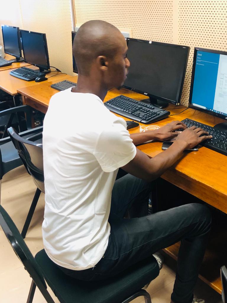 nhlaka_journ's tweet photo. #TUTJOURN2023 
#twitterchallange 
Today I visited the journalism Tv Lab for the first time and also looking forward to learn how to broadcast and deliver news on live television. https://t.co/s5VbHL1YF6