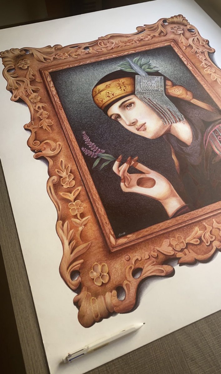 eshraq_EQ's tweet photo. بعد غياب طويل ..اشاركم أصعب عمل رسمته بقلم الحبر الجاف..
اعتقد بتكون اول كلاسيكية سعودية بالحبر ✍🏼 https://t.co/JxePVJwcTK