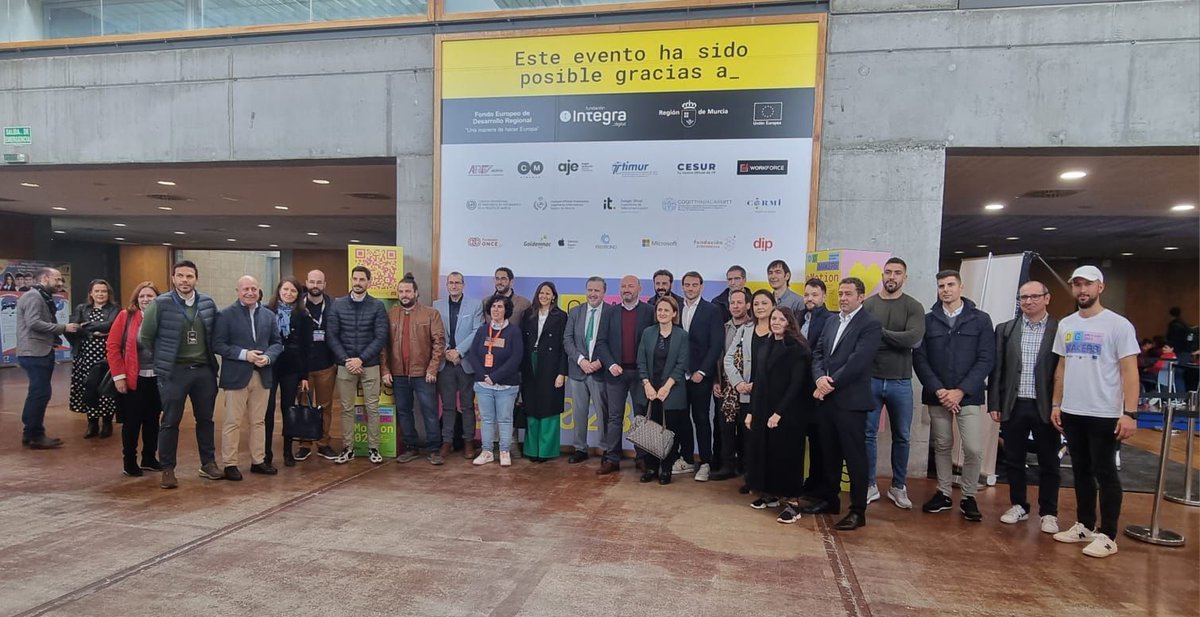 💻🖥️📲📽️Enhorabuena para todas las personas que está mañana han contribuido al buen desarrollo del evento de #DGMakers #eMotion2023 en la ciudad de #Murcia. Un acto que facilita la creación y un sistema de innovación para los jóvenes de la Región de Murcia #Teleco #IoT #IoE ✍️