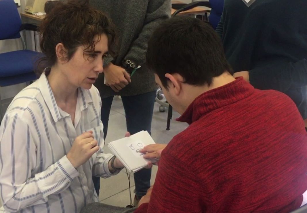La UCM despide a la organizadora y profesora de la ÚNICA asignatura impartida en España que se centra en la atención visual a personas con discapacidad intelectual, y NO QUIEREN QUE NADIE SE ENTERE

Dentro hilo⬇️