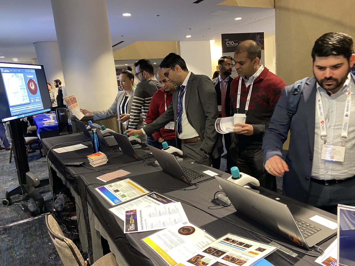 BrancatoMark's tweet image. OCT imaging workshop at #CTO2023!  @ziadalinyc proctoring a great session
#OCTimaging #imagefirst #imagelast #pcioptimization