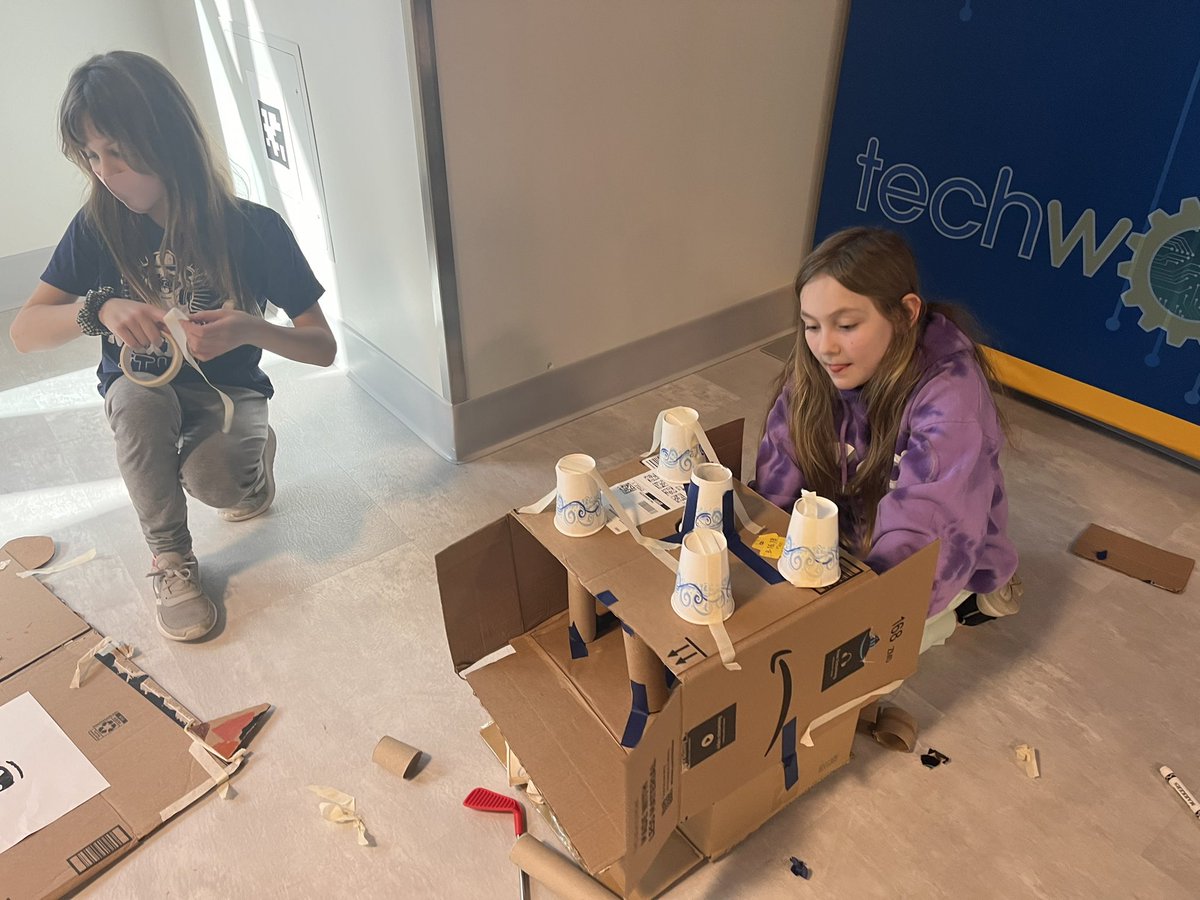 STEMnaut's tweet image. Wow it’s so busy here in #TechWorksatCCA in Miss Katie and Mr Nick’s golf course engineering design challenge! Stay tuned for the final test!