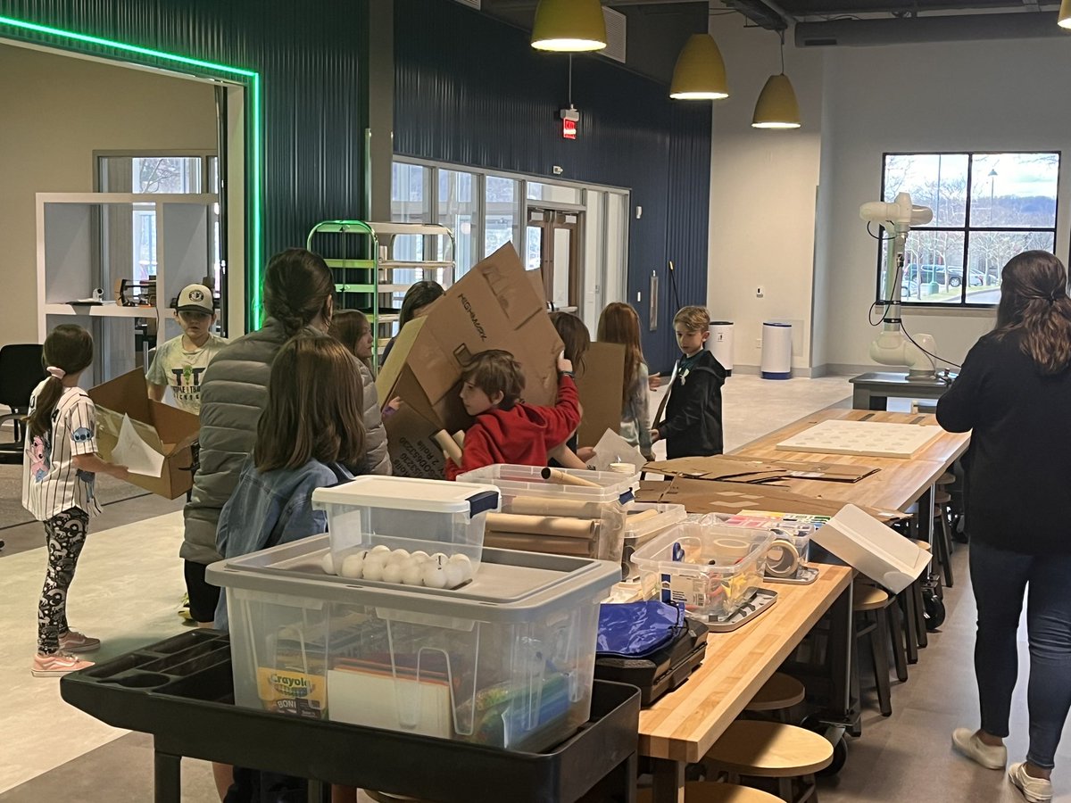 STEMnaut's tweet image. Wow it’s so busy here in #TechWorksatCCA in Miss Katie and Mr Nick’s golf course engineering design challenge! Stay tuned for the final test!