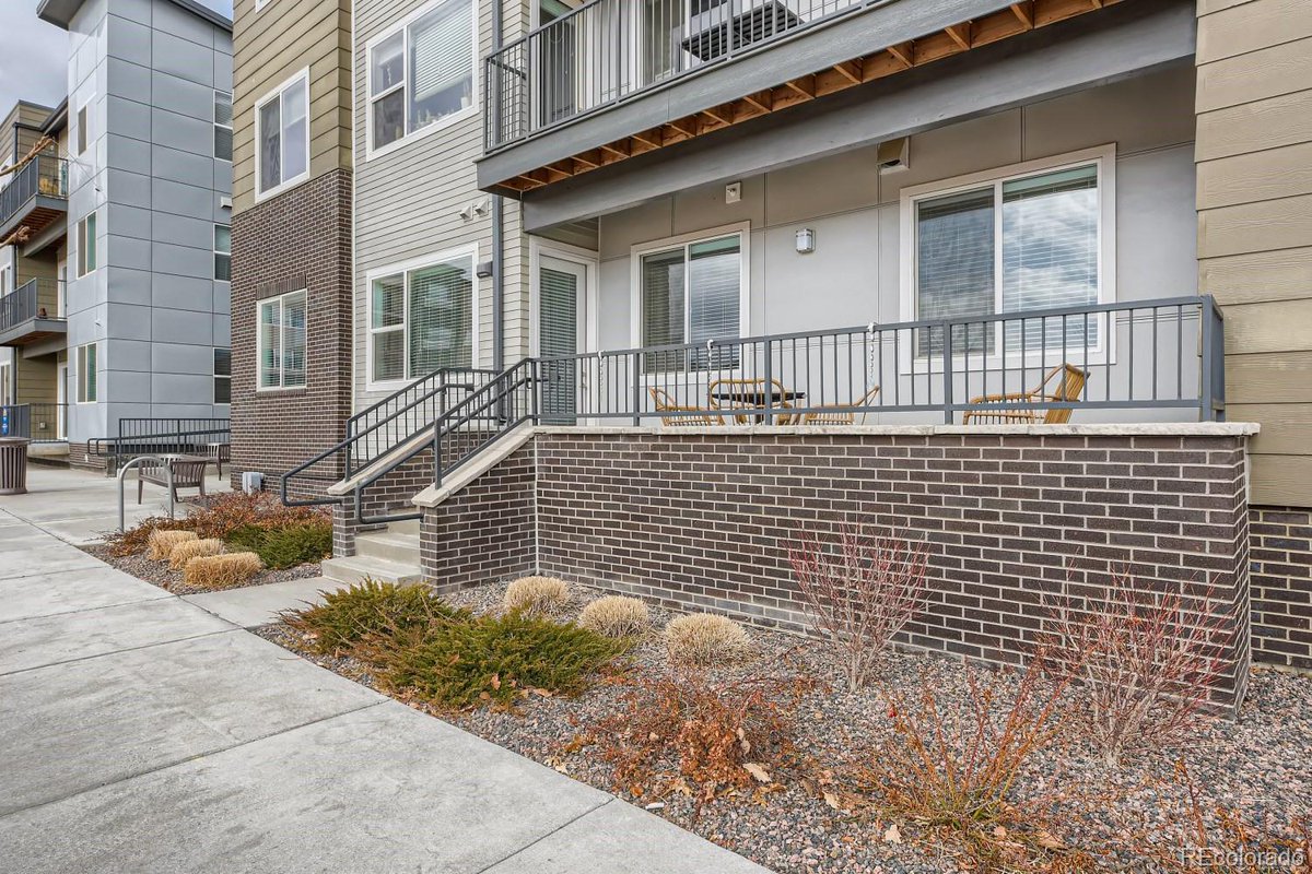 OpeningColorado's tweet image. The long house hunt is finally over. Contact me now for a showing! #homesforsale  cpix.me/l/164372482