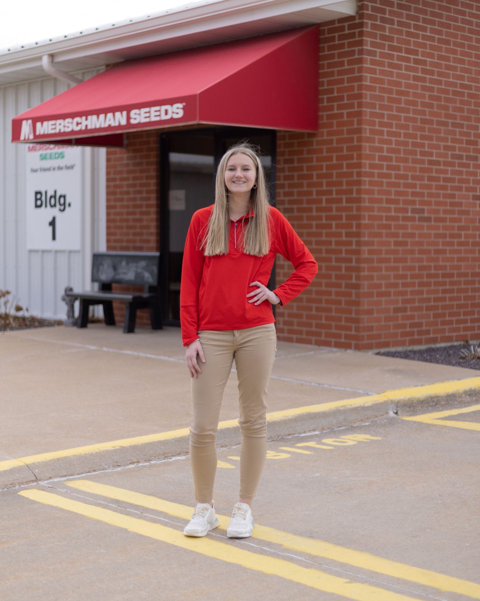 Say hi to the new face at Merschman Seeds, Mya Lampe! We’re excited to have her on board to learn all aspects of our company with a focus in marketing. Mya is a senior at Central Lee High School and plans to attend Iowa State University in the fall for Agricultural Marketing.