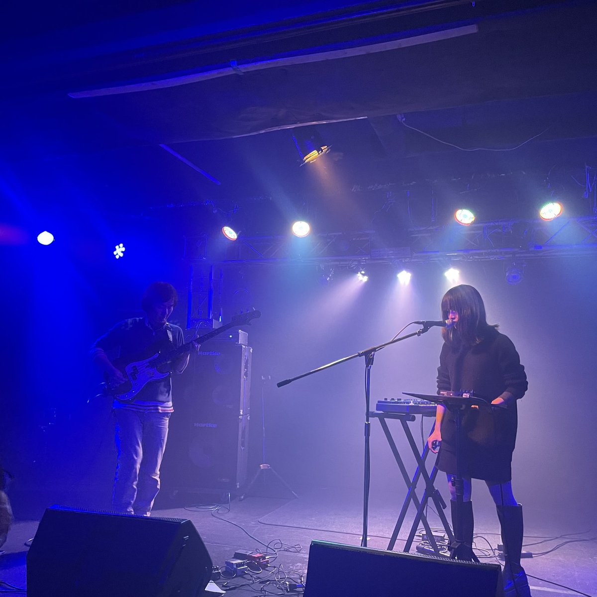 子豚のペロ、ベースが新メンバーとなって
はじめてのライブ！
熊本ナバロにて楽しく演奏させて頂きました。イベントに呼んで下さった"うさぎのみっぴき"さん、対バンして頂いた皆さん
ありがとうー！お疲れ様でした〜！