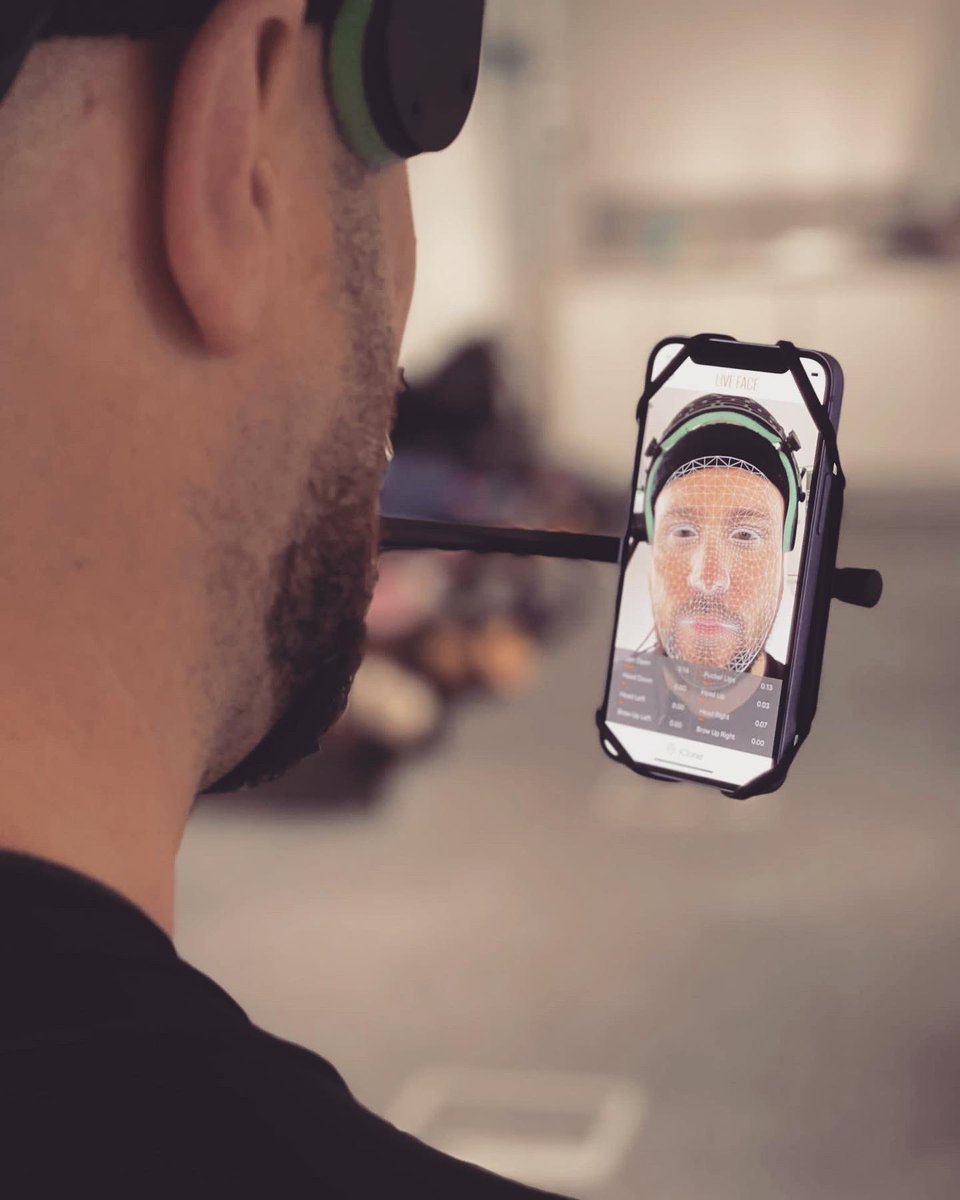 Doing some cool AR stuff with <a href="/TheRoundLive/">The Round</a> .. for a live AMA in the Metaverse next week.