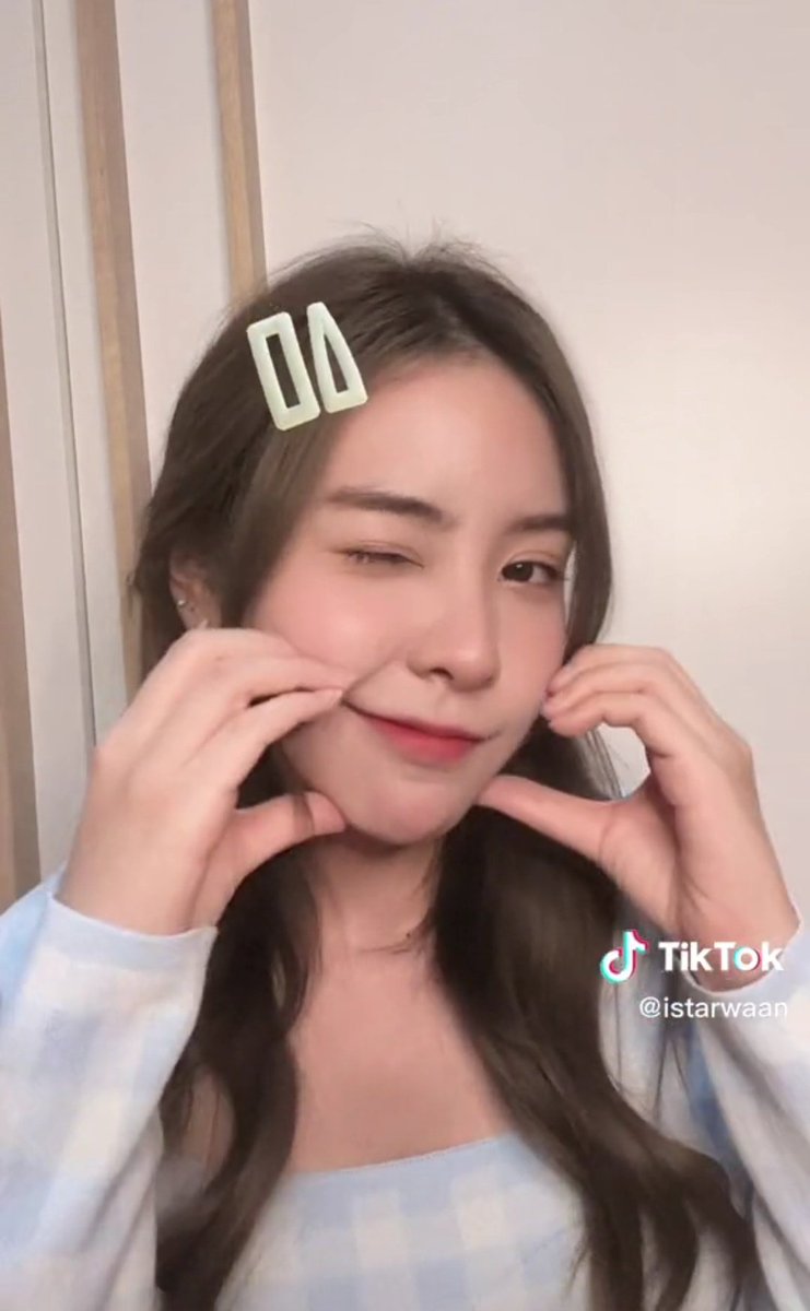 พิแผง FOREVER1 ข้างๆพะจันเส้ว 🌙🦦 on Twitter: "RT @Bgxttz: น่ารักชิบเป๋ง"