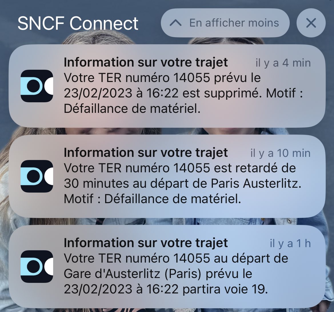 mlgs45's tweet photo. La @SNCFVoyageurs et @RCValdeLoire toujours un plaisir 🫣😒 #EncoreEtToujours  (comment on peut se rendre compte seulement 4 min avant le départ que le train est défaillant ?) https://t.co/BzWnH3G94O