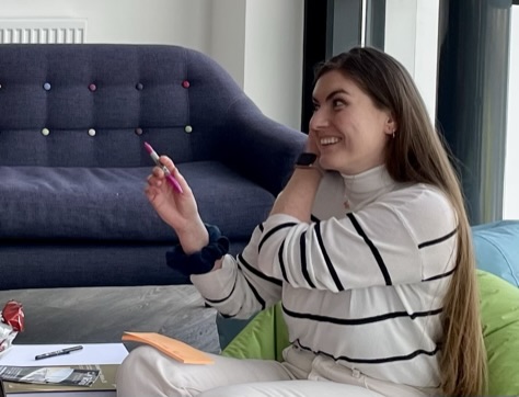 emc_scotland's tweet photo. @emc_scotland  discussing our new agency principles - what they mean to everyone and how we can apply them in all aspects of our day.  Each person also made a pledge based on our ‘Always Include’ principle, to make us an inclusive space for all. #breakthrough #essencemediacom https://t.co/GrotoIGoWV