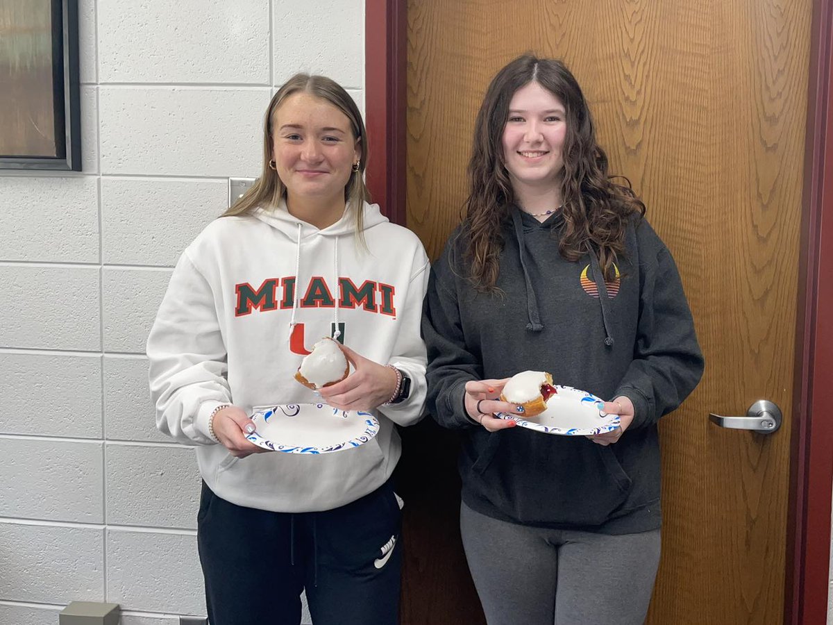 🚨ANNOUNCEMENT: #GoOconto Class 2023 
OHS VALEDICTORIAN and SALUTATORIAN 🎓
⭐️Kathryn Alwin-Class of 2023 Valedictorian 

⭐️Ava Kubichek-Class of 2023 Salutatorian

Help us congratulate Kathryn and Ava on this HUGE accomplishment! 👏