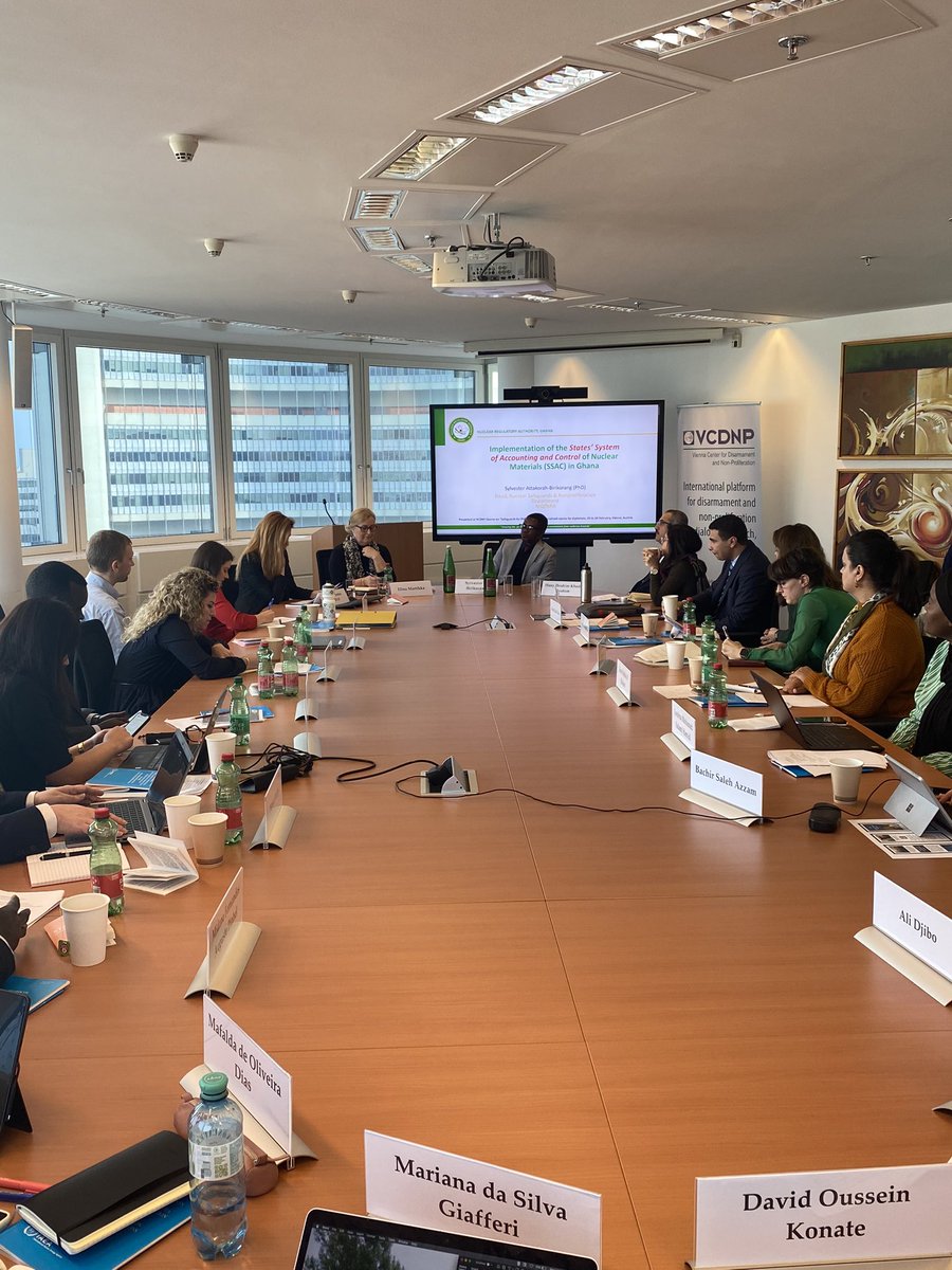 VCDNP's tweet photo. On day 4 of our #Safeguards Course we focused on the role of the #State in relation to safeguards. Specifically our participants looked at case studies in non-compliance, listened to takeaways from #SRAs and #SSACs and learned about the importance and role of #partnerships. βοΈ https://t.co/H8v8eRMN9c